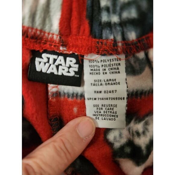 Star Wars-Darth Vader LARGE Red and Black Polyester Pajama Set - Picture 8 of 8